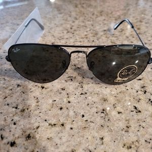 Ray-ban aviator sunglasses